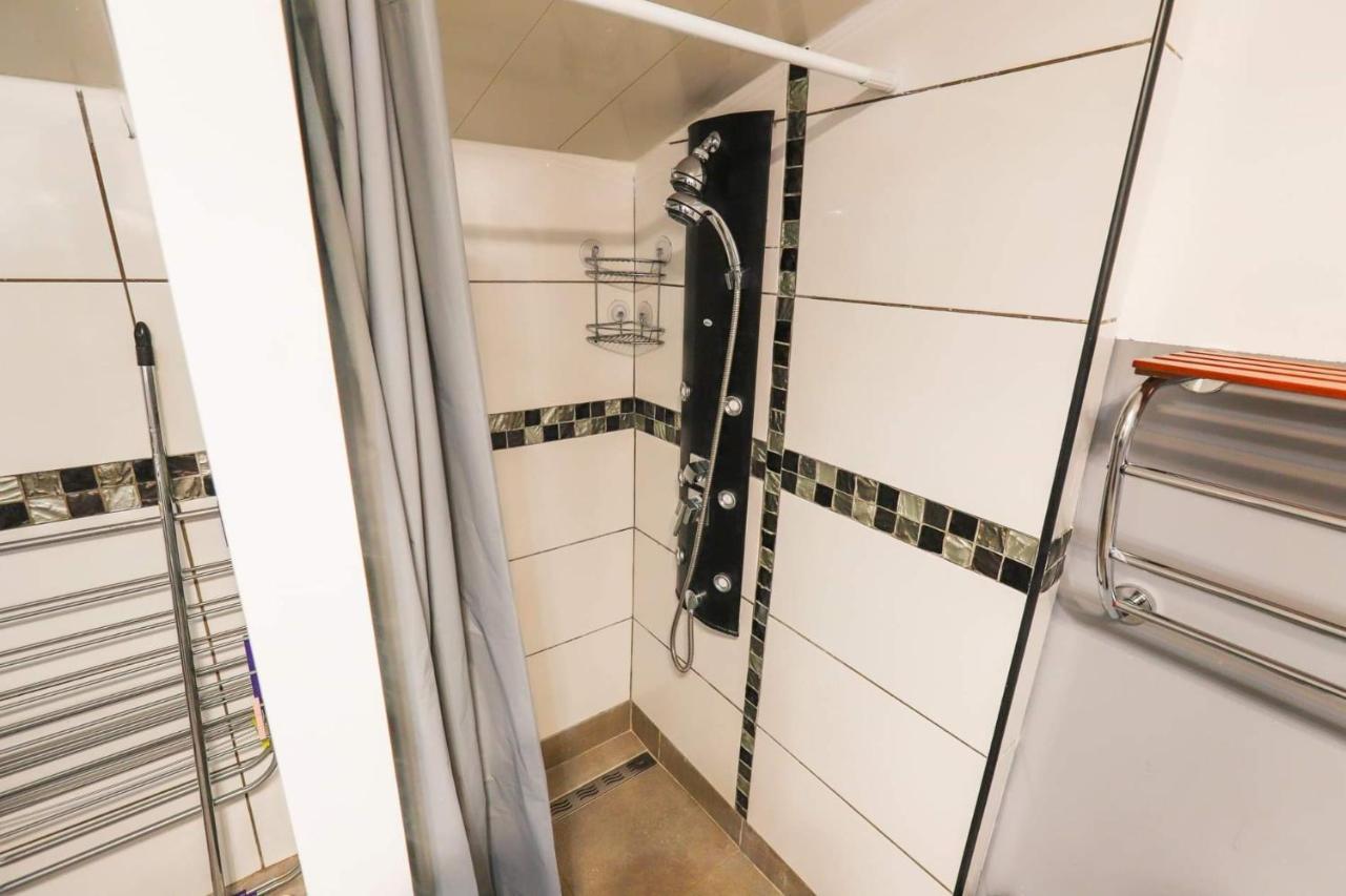 L'Avocat 1 Avec Piscine Chauffee Et Jacuzzi A Partager Villa Le Tampon Exteriör bild