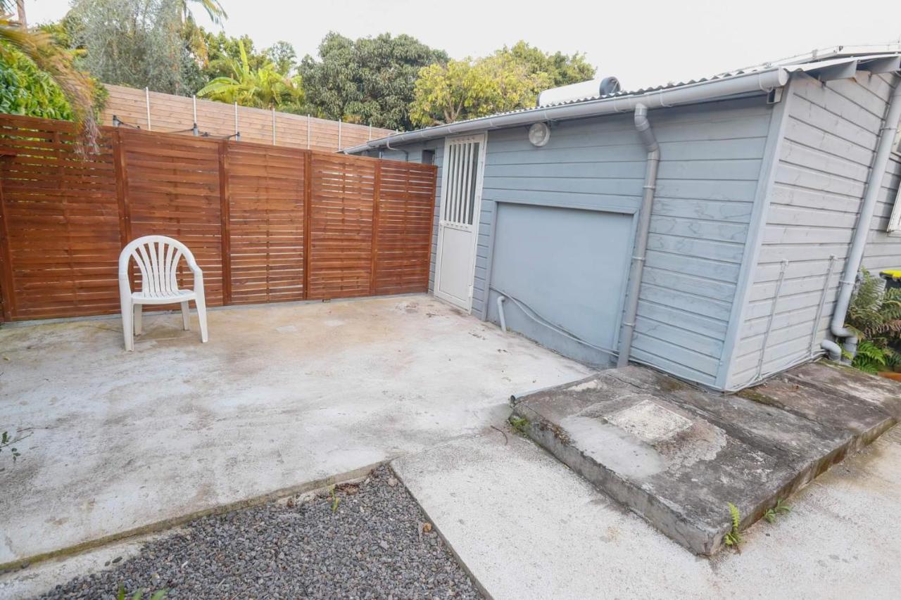 L'Avocat 1 Avec Piscine Chauffee Et Jacuzzi A Partager Villa Le Tampon Exteriör bild